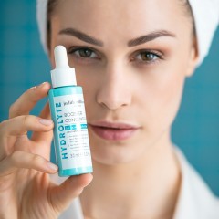 Judith Williams Feuchtigkeitsspendendes Gesichtskonzentrat mit Elektrolyt-Komplex Увлажняющий концентрат для лица с электролитным комплексом