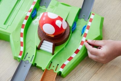 Mattel Hot Wheels Mario Kart Mario Rundkurs Trackset Гоночный трек Hot Wheels Mario Kart Mario Circuit