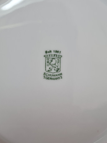 Набор тарелок винтажный Schumann, белый фарфор с фактурным узором, 8 шт х 19,5 x 2 см, Германия, 1960-70гг.