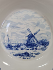 Тарелка винтажная Freiberger Porzellan суповая, Inglasur GDR &quot;Мельница&quot;, фарфор, 21.5 см, Германия, 1960-70гг.