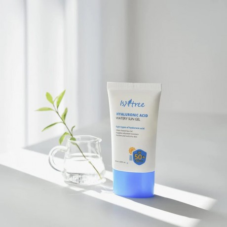 Isntree Isntree Hyaluronic Acid Watery Sun Gel Isntree Гиалуроновая кислота Водянистый солнцезащитный гель
