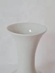 Ваза винтажная Waldershof Bavaria, белый фарфор с факртурным декором, 25 x 12,5 см / 5см, Германия, 1960-70гг.