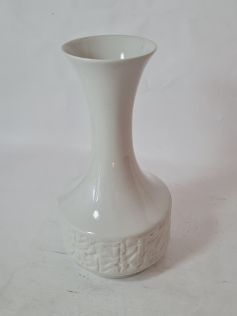 Ваза винтажная Waldershof Bavaria, белый фарфор с факртурным декором, 25 x 12,5 см / 5см, Германия, 1960-70гг.