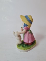 Goebel Статуэтка &quot;Девочка в розовом платье с кроликом&quot;, 11см х 8см, Германия, 1960-70гг.