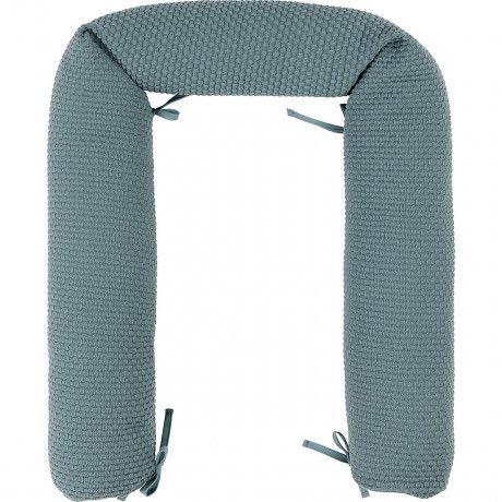 Nattou LUNA AXEL Langes Deko-Kissen Salbeigrun Trikot LUNA AXEL Длинная декоративная подушка серебристо-зеленый трикотаж