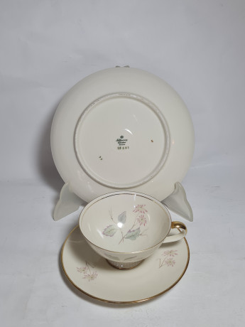 Чайное трио винтажное Seltmann Weiden Bavaria с ботаническим декором в пастельных тонах, фарфор, Германия, 1970-80гг.