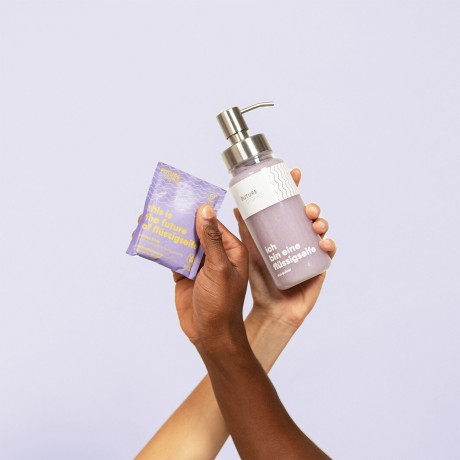 FUTURE STORIES Starterset Flussigseife Pulver Lavendel & Bergamotte inkl. Pumpspender  Стартовый набор жидкого мыла лаванда и бергамот, включая дозатор-помпу