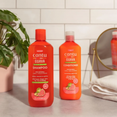 Cantu Guava &amp; Ginger Scalp Relief Shampoo 400ml, Шампунь для волос  против зуда и перхоти, для кудрявых и волнистых волос, очищение и увлажнение, 400 мл