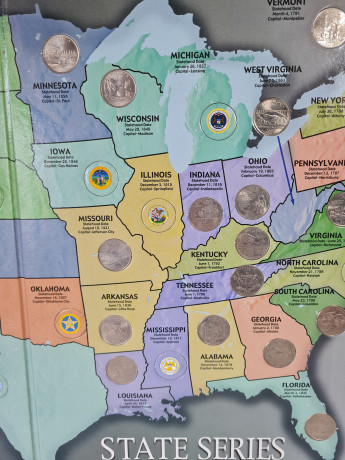 Альбом с монетами винтажный H.E. Harris &Co "25 центов Штаты Америки (1999-2008)" (State Series Quarters), 40 х 32.5 см, США, 2008.