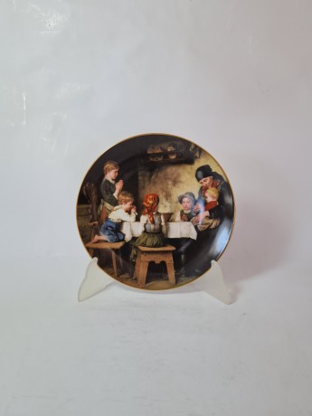 Тарелка декоративная винтажная Lilien Porzellan "Молитва перед ужином", коллекционная, №154K, худ. Ф. Дефреггер, 20 см, Австрия, 1988г.