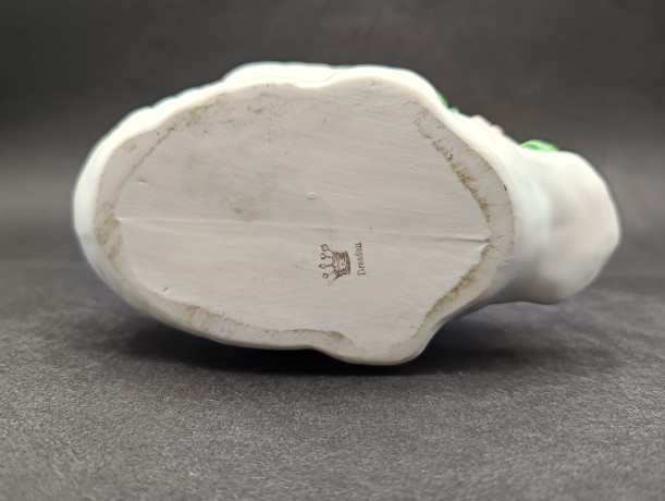 Статуэтка-ваза винтажная Dresden "Лебедь" среднего размера, фарфор, 14 х 10 см, Германия, 1960-70гг.