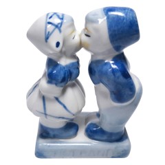 Delft Делфтский фарфор Набор коллекционных статуэток &quot;Целующиеся мальчик и девочка&quot;