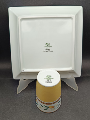 Набор винтажный Hutschenreuther - блюдо сервировочное (Коллекция New England) и два бокала (Коллекция Alfabia), c растительным декором и фруктами, фарфор, Германия, 1960-70гг.