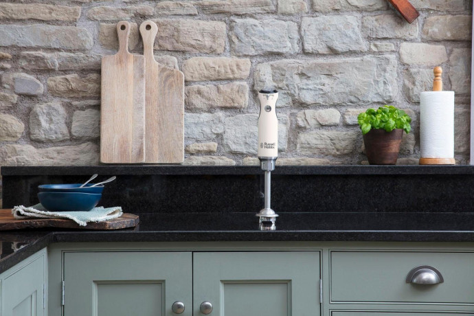 RUSSELL HOBBS RUSSELL HOBBS Stabmixer Retro Vintage Cream 25232-56 700W 2 Stufen Messbecher Погружной блендер RUSSELL HOBBS Retro Vintage Cream 25232-56 700 Вт, мерный стакан, 2 уровня