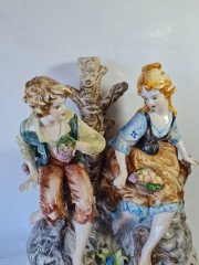 Статуэтка винтажная Lovato &quot;Юноша с девушкой у фамильного древа&quot;, фарфор, 40 x 37 см, Германия, 1960-70гг.